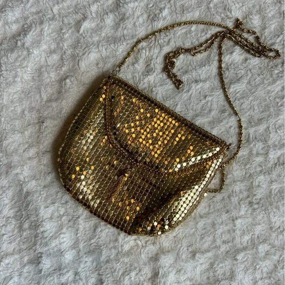 Small gold link cross body bag - Picture 2 of 5
